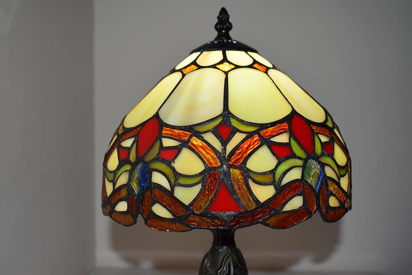 Tiffany Table Lamp Handcrafted Stained Glass Lampshade Stunning Quality Antique Design Base Table Lamps for Living Room Bedside Desk Bedroom Coffee Table (TFTL-1050)