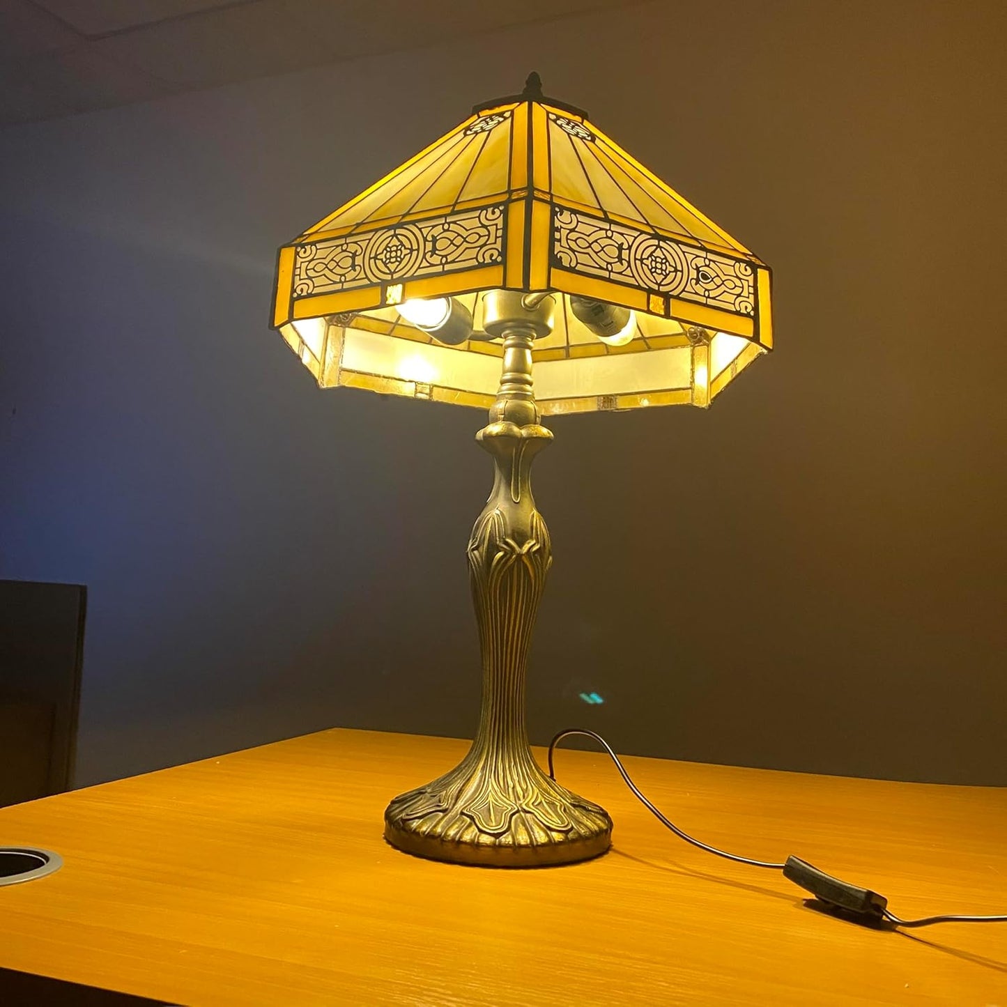 Tiffany Table Lamp Handcrafted 16 inch Stained Glass Lamp Shades Antique Design Stunning Quality Desk Lamp for Living Room Bedroom Bedside Lamps Coffee Table Yellow (TFTL-1605)