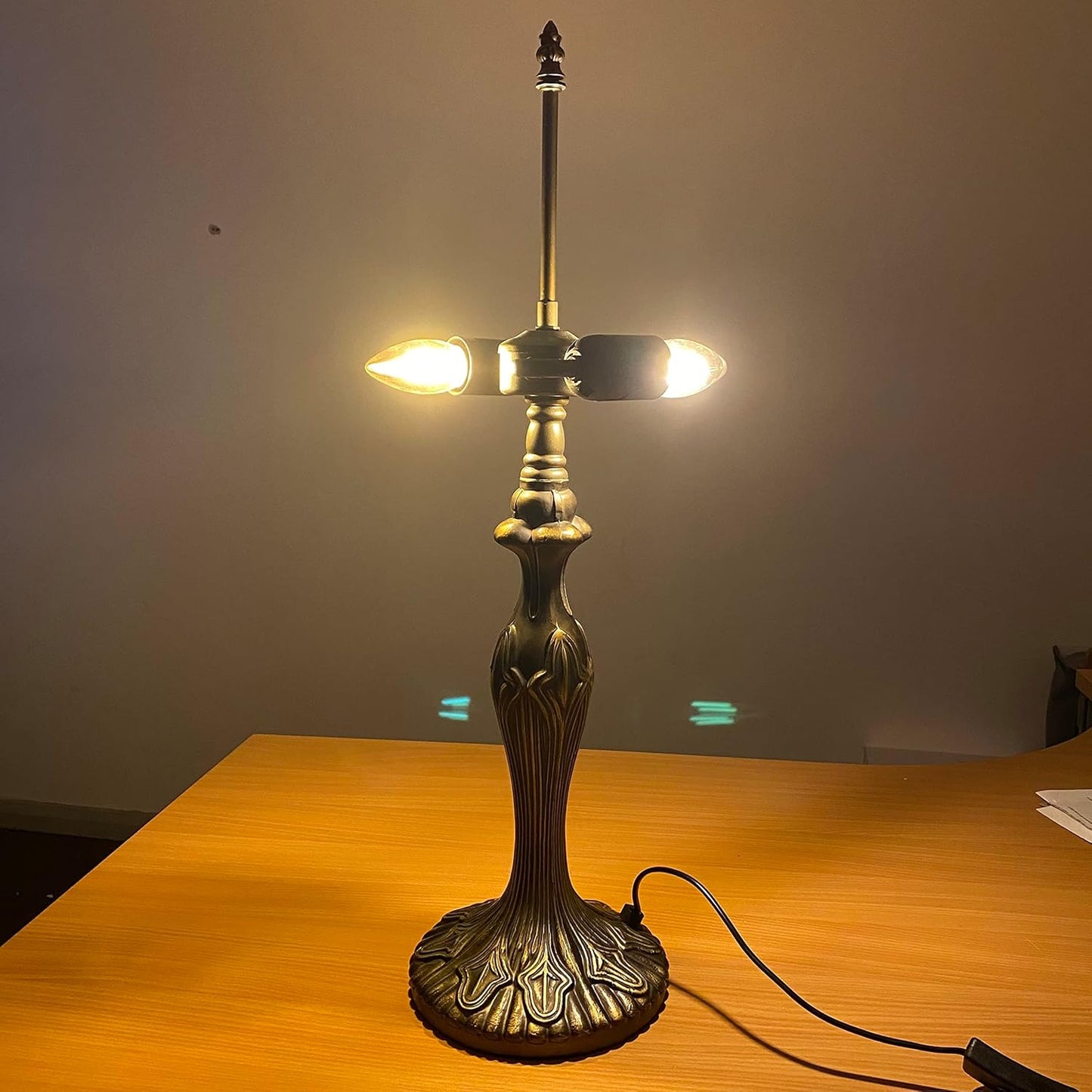 Tiffany Table Lamp Handcrafted 16 inch Stained Glass Lamp Shades Antique Design Stunning Quality Desk Lamp for Living Room Bedroom Bedside Lamps Coffee Table (TFTL-1609)