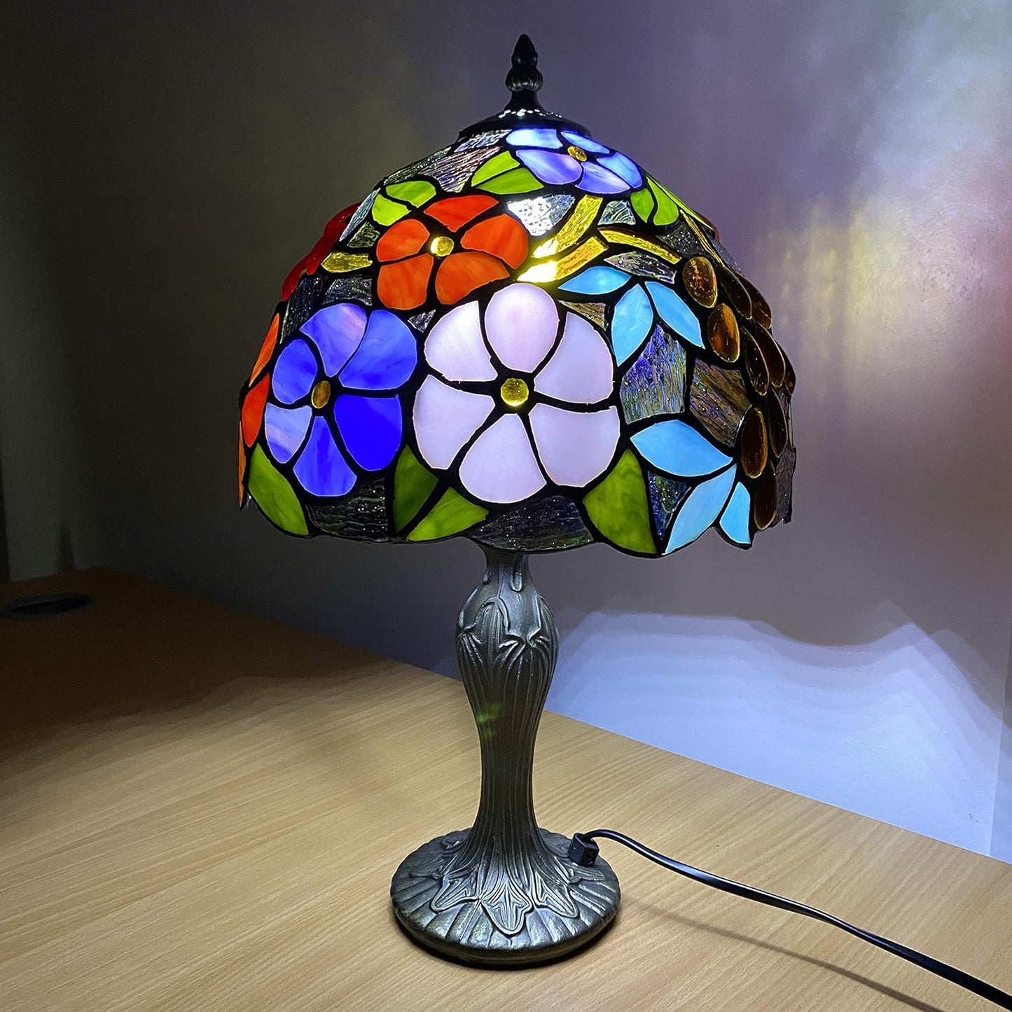 Tiffany Style Table Lamp Handcrafted Pastoral Gorgeous Flowers Lampshade Stunning Quality Antique Table Lamps for Living Room Bedside Desk Bedroom (TFTL-1009)
