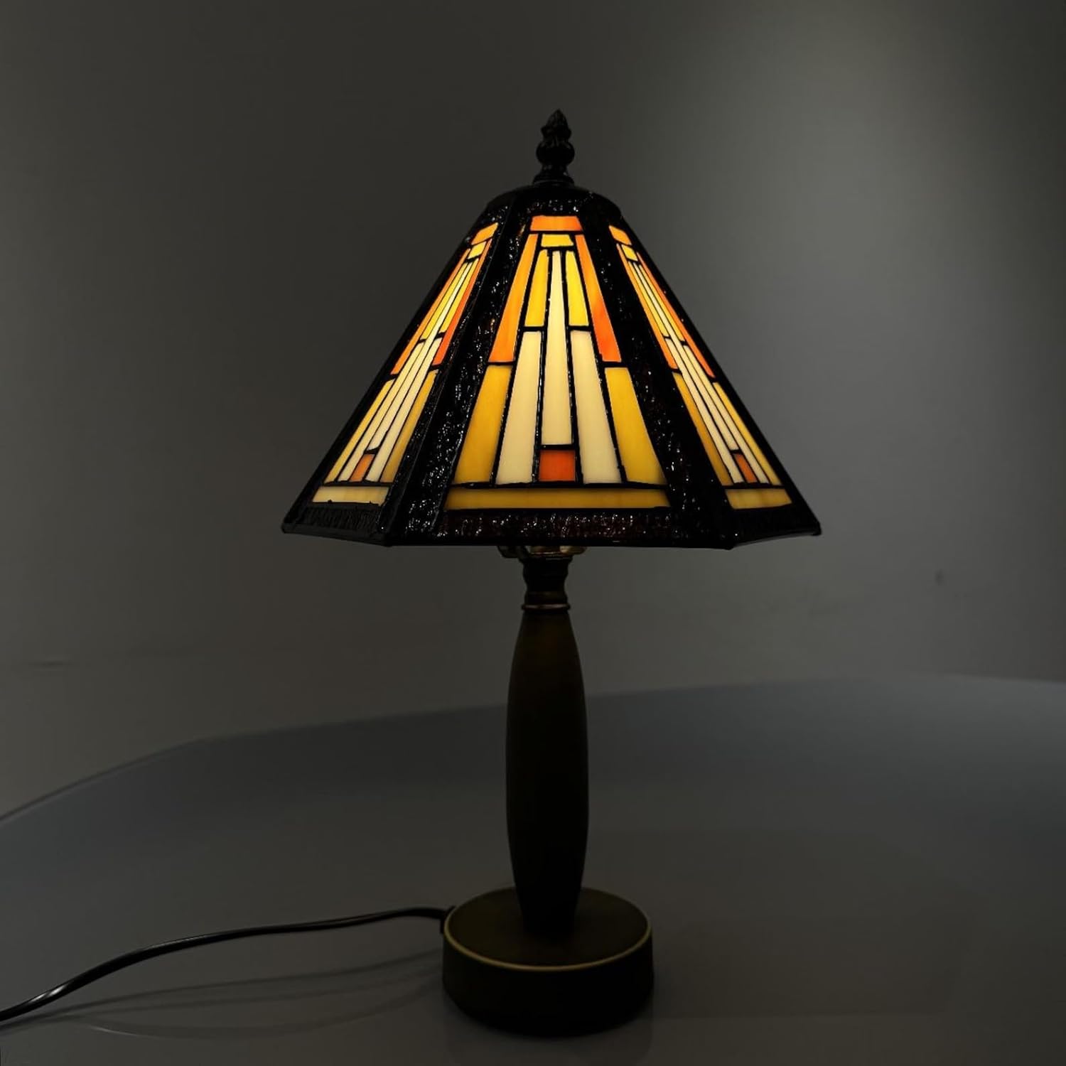 Tiffany Table Lamp Handcrafted Stained Glass Lamp Shades Stunning Quality Antique Design Base Desk Lamp for Living Room Bedroom Bedside Lamps Coffee Table (TFTL-1051)