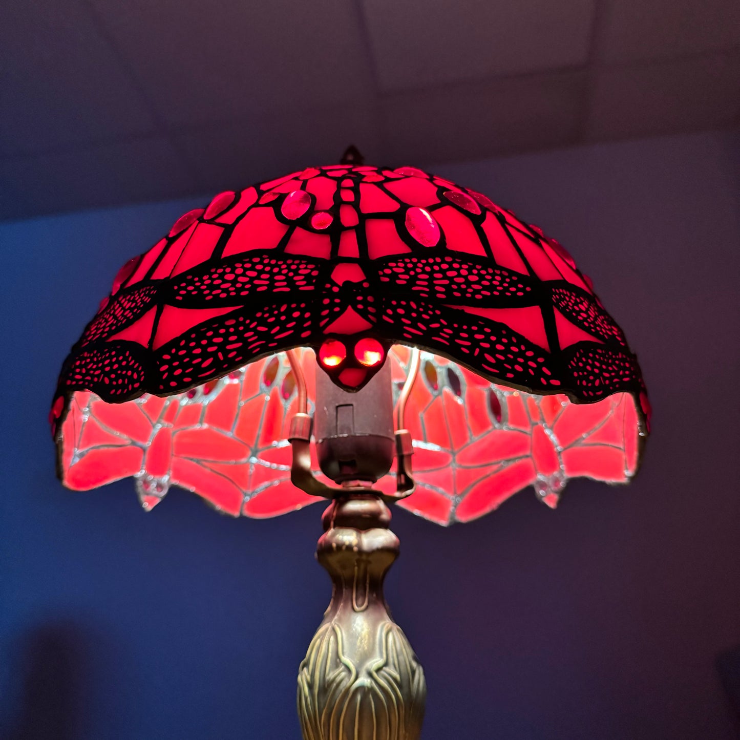 Auroh Tiffany Table Lamp 10 Inch – TFTL-1006 Red Dragonfly with White Wings Handcrafted Stained Glass, Bedside or Desk