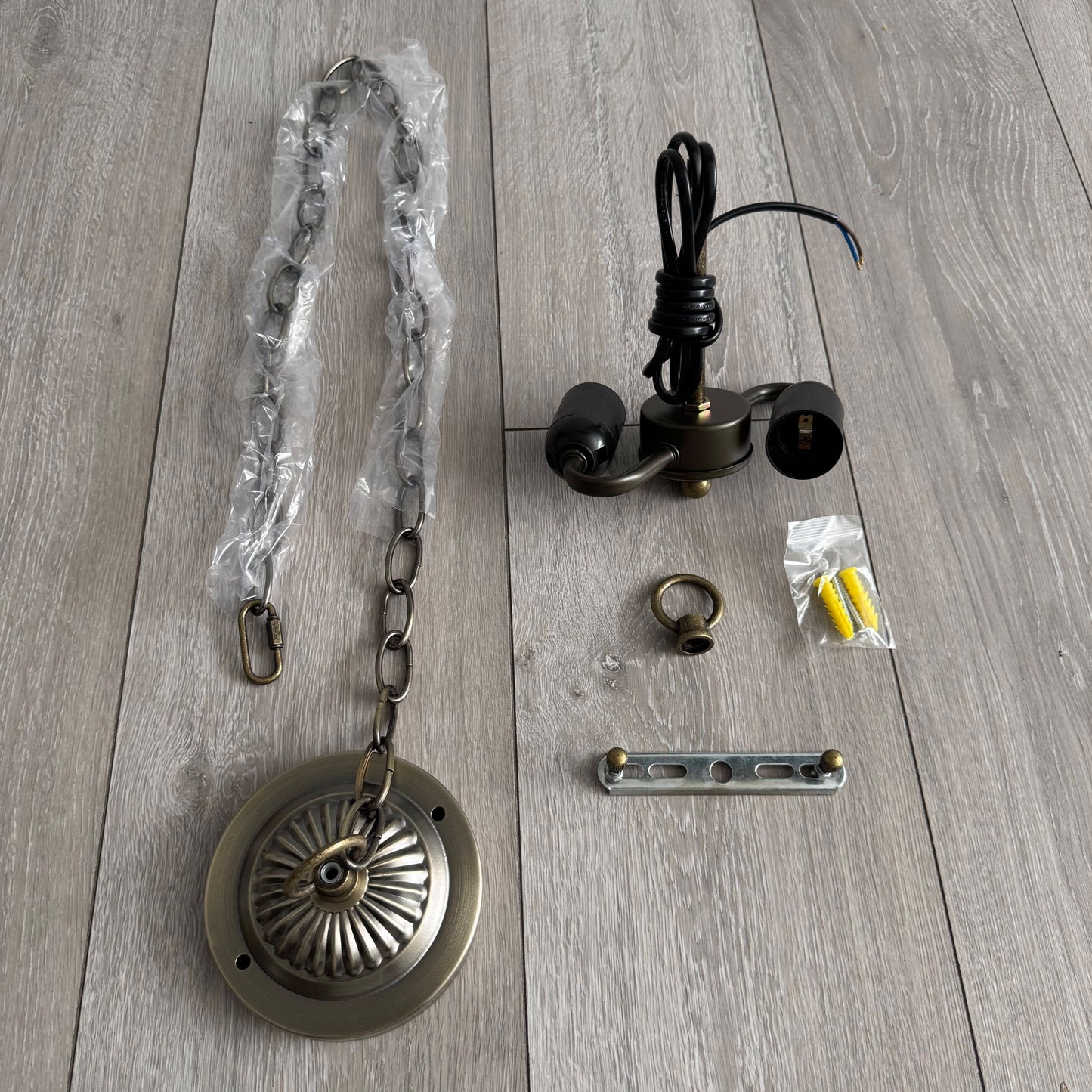 Pendant Lamp Fitting with 2x E27 Bulb Holders – Fits 10, 12 & 16 Inch Tiffany Style Lampshades, Dark Bronze Finish